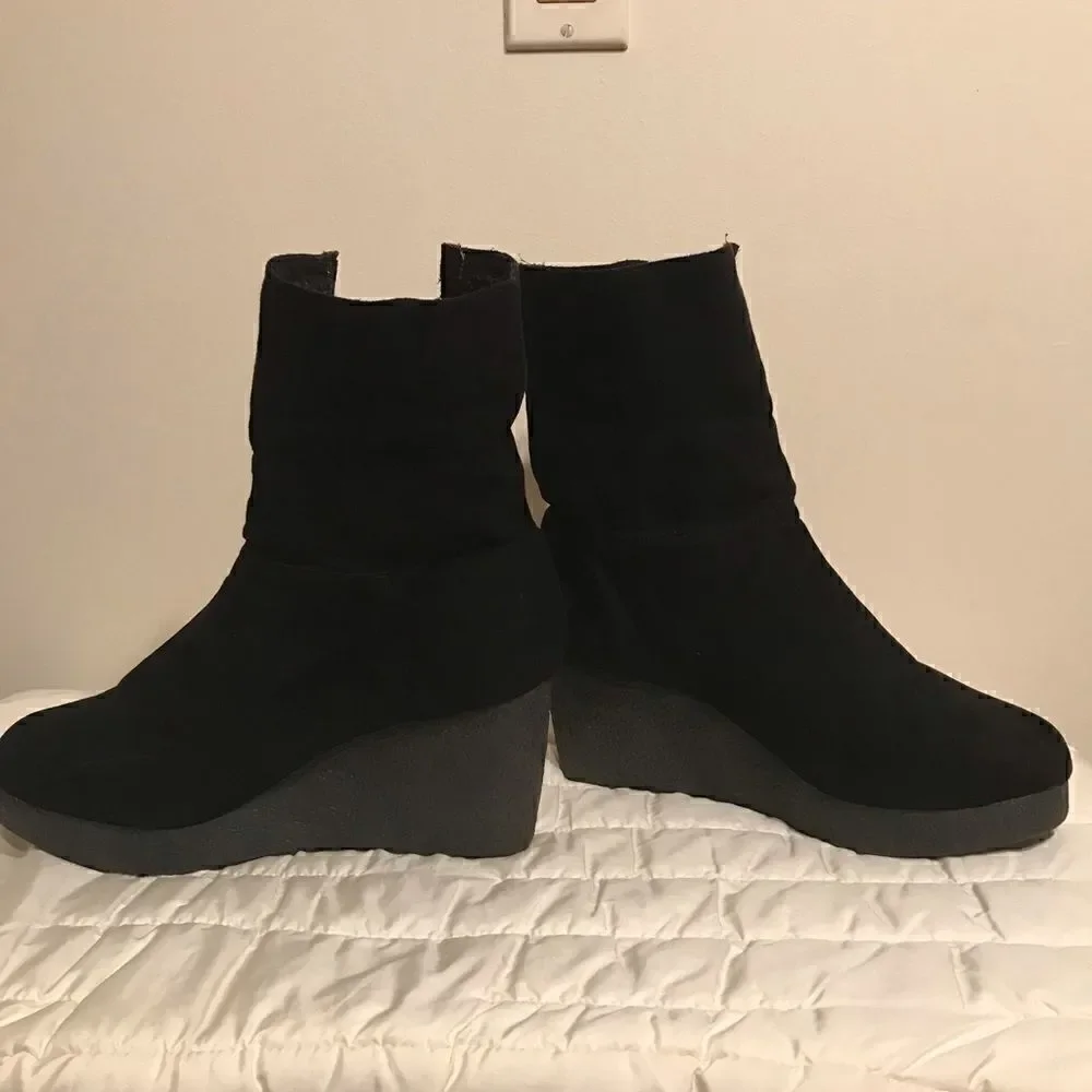 Worn only once Rouche boots
